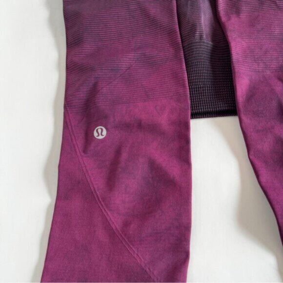 Lululemon   Bordeaux Stripe Womens Sz 2  Ebb to Train Tight - Picture 11 of 16